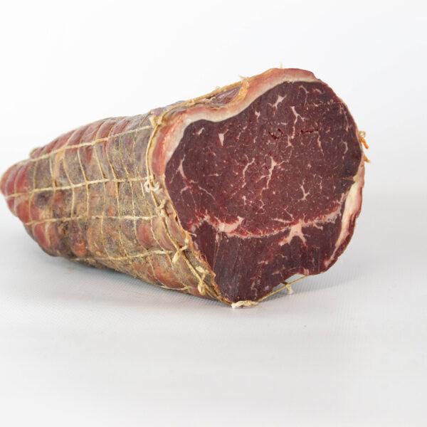 Cecina de vaca embuchada